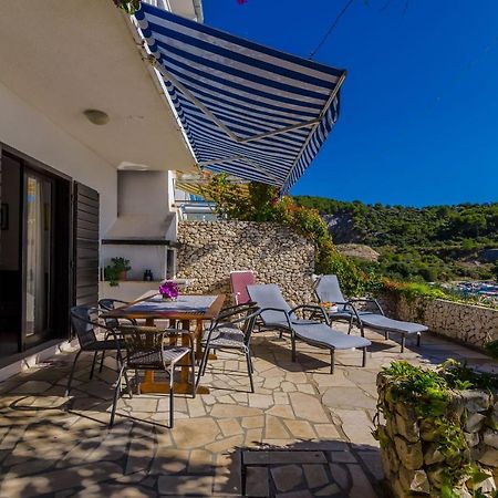 فيلا House Zdenka Donji Okrug  المظهر الخارجي الصورة