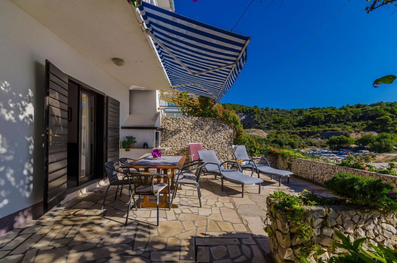 فيلا House Zdenka Donji Okrug  المظهر الخارجي الصورة